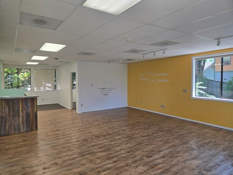 1211 4th Ave E, Olympia, WA for lease - Building Photo - Image 3 of 8
