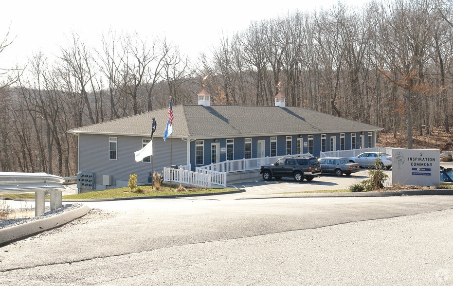 3 Inspiration Ln, Chester, CT for lease - Building Photo - Image 1 of 4