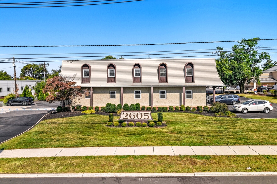 2605 US 130, Cinnaminson, NJ for lease - Primary Photo - Image 1 of 35