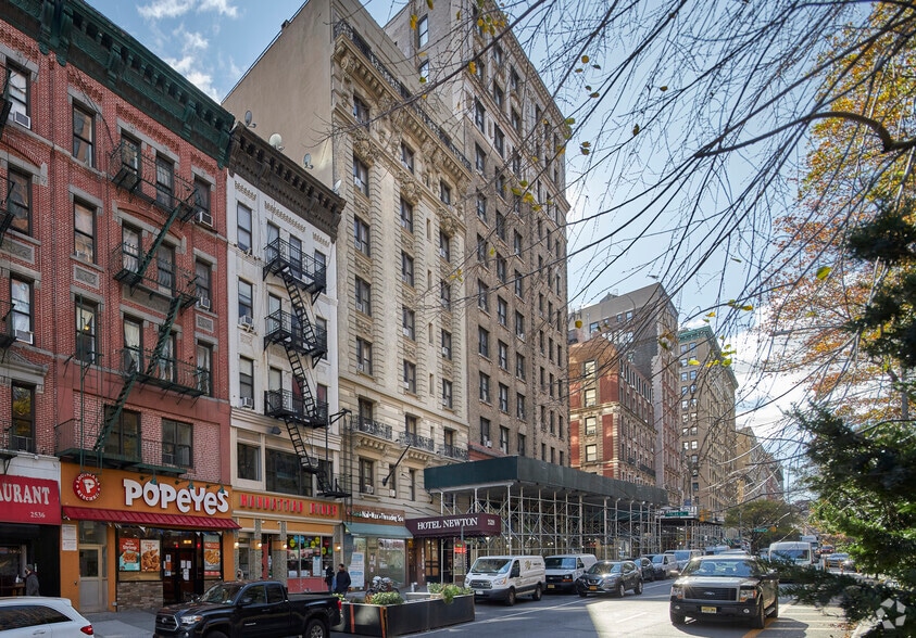 2528 Broadway, New York, NY for lease - Primary Photo - Image 1 of 4
