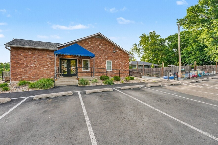 303 N US Highway 169, Smithville, MO for sale - Building Photo - Image 1 of 33