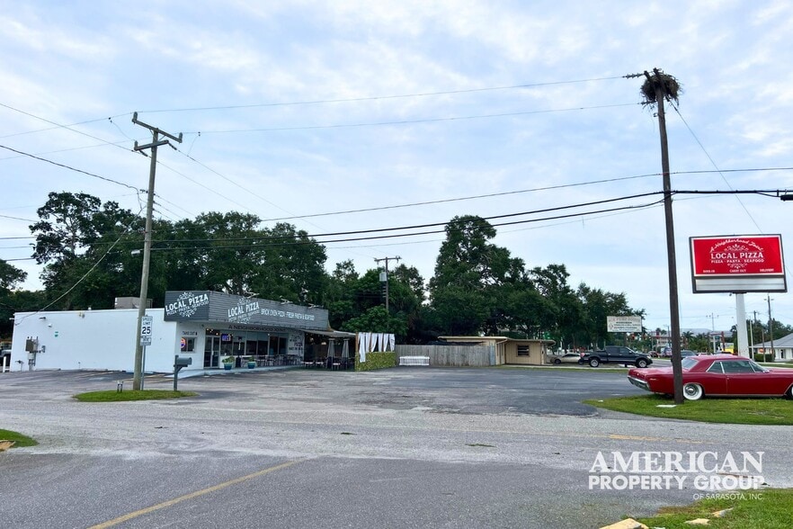 66 N Tamiami Trl, Osprey, FL for sale - Building Photo - Image 3 of 8