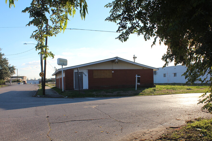 6626 Capitol St, Houston, TX à vendre - Photo du bâtiment - Image 1 de 9