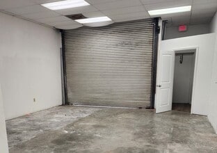 2830 Winkler Ave, Fort Myers, FL for lease Interior Photo- Image 2 of 9