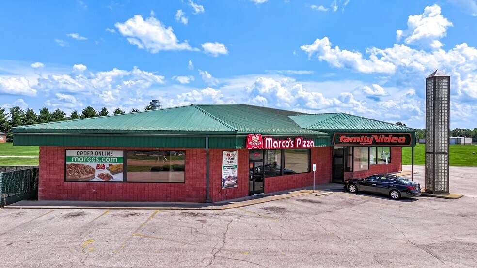 1838 Central Plaza Dr, Belleville, IL for lease - Building Photo - Image 2 of 6