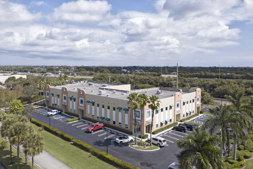 755 NW 17th Ave, Delray Beach, FL à vendre - Photo du bâtiment - Image 1 de 1