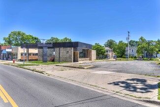 Plus de détails pour 1217 Greenwood Ave, Jackson, MI - Vente au détail à vendre