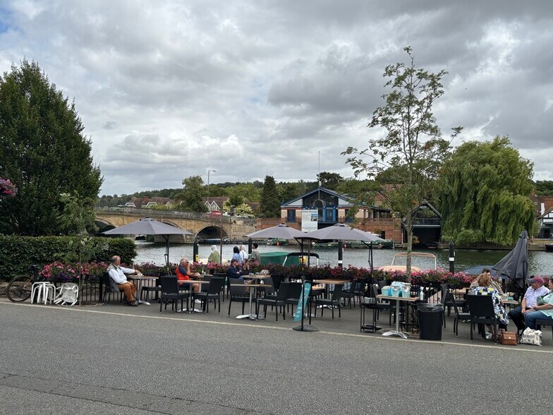 Units 1-2 Thameside, Henley On Thames à louer - Photo du bâtiment - Image 3 de 4