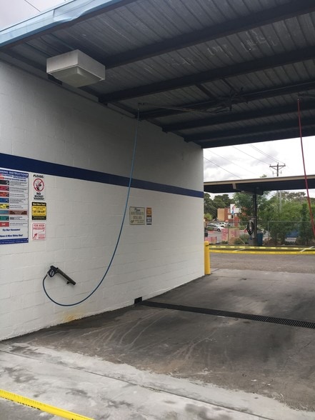 3550 Cambridge St, Las Vegas, NV à vendre - Photo du bâtiment - Image 3 de 9