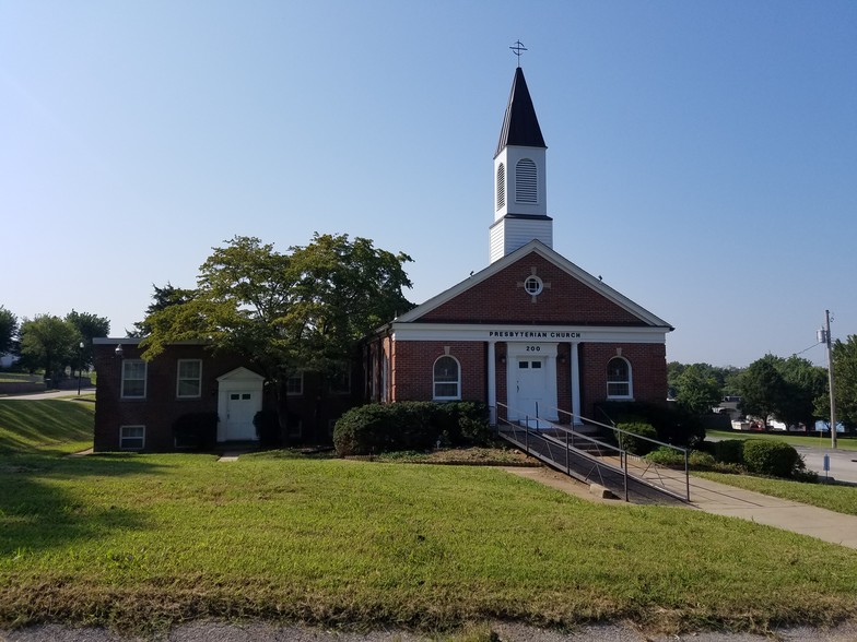 200 Harding Ave, Maryland Heights, MO for sale - Primary Photo - Image 1 of 1