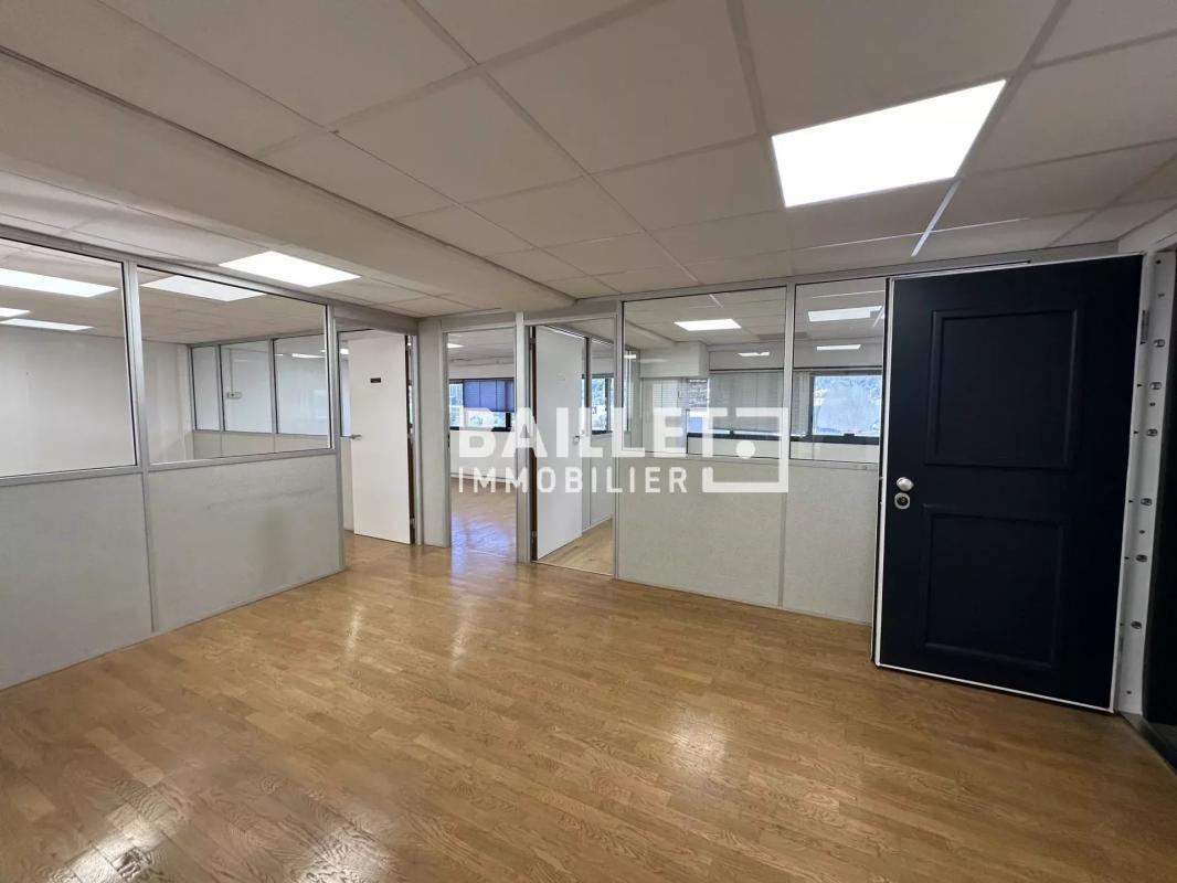 Retail in Villeneuve-Loubet for sale Interior Photo- Image 1 of 9