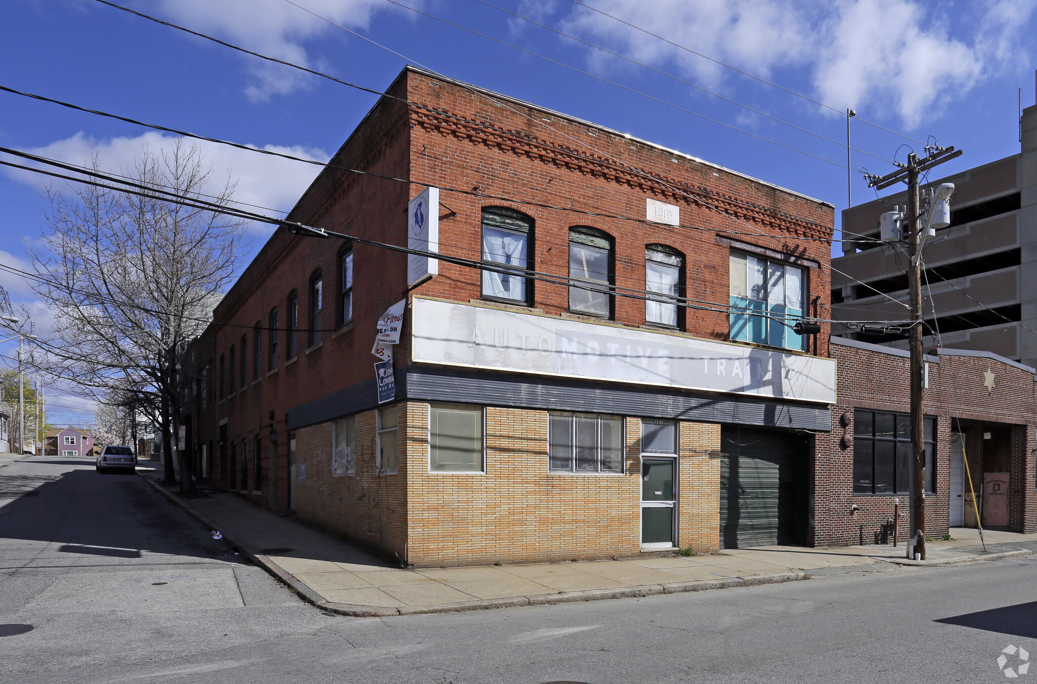 361 W Fountain St, Providence, RI à vendre Photo du bâtiment- Image 1 de 1