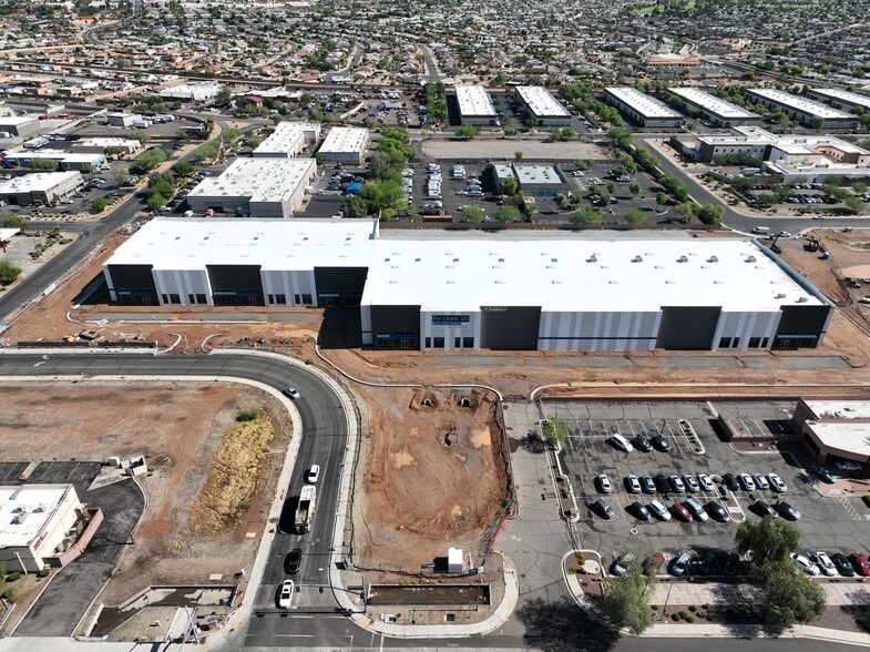 13270 W Bell Rd, Surprise, AZ à vendre - Photo du bâtiment - Image 3 de 7