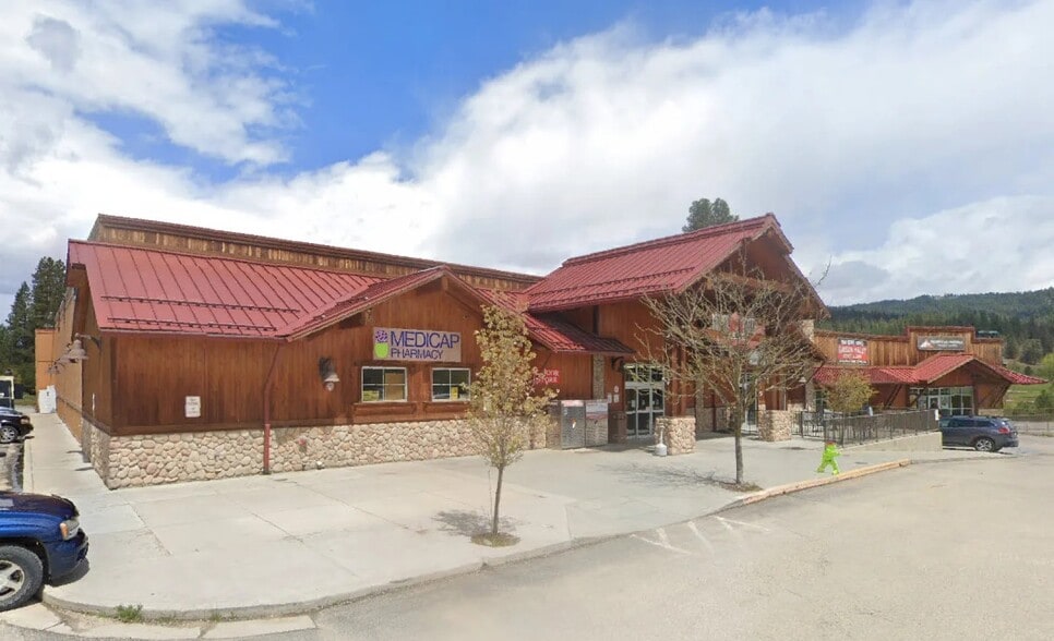 284-292 Village Cir, Garden Valley, ID for lease - Building Photo - Image 3 of 6