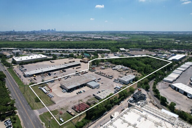 More details for 2320 E Union Bower Rd, Irving, TX - Industrial for Lease