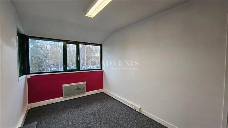Office in VILLENEUVE-D'ASCQ for lease - Interior Photo - Image 3 of 8