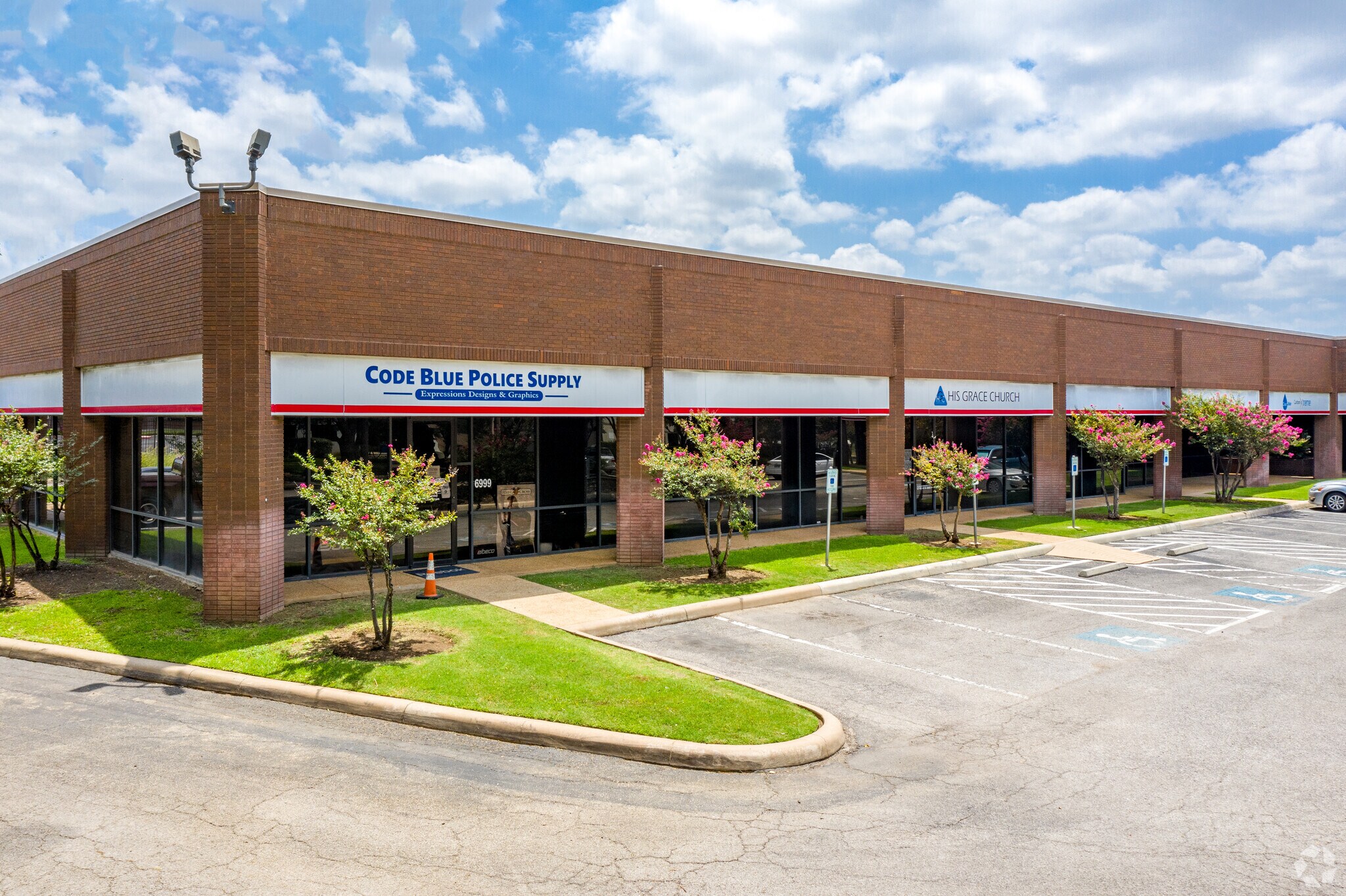 6901-6999 Alamo Downs Pky, San Antonio, TX à louer Photo principale- Image 1 de 6