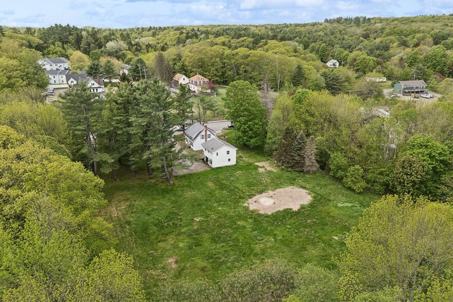 705 Maine Ave, Farmingdale, ME for sale - Building Photo - Image 2 of 20