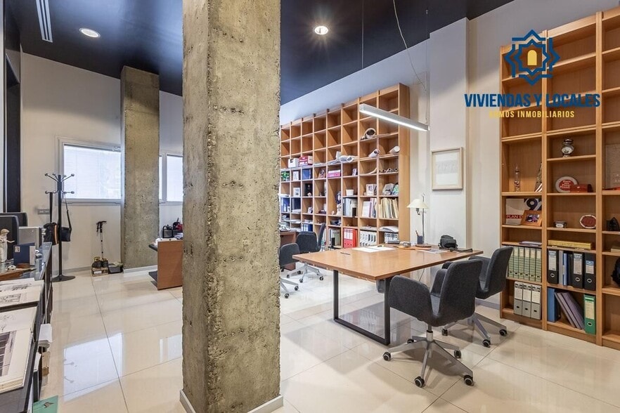 Calle Curro Cuchares, 16, Granada, Granada for sale - Building Photo - Image 2 of 34