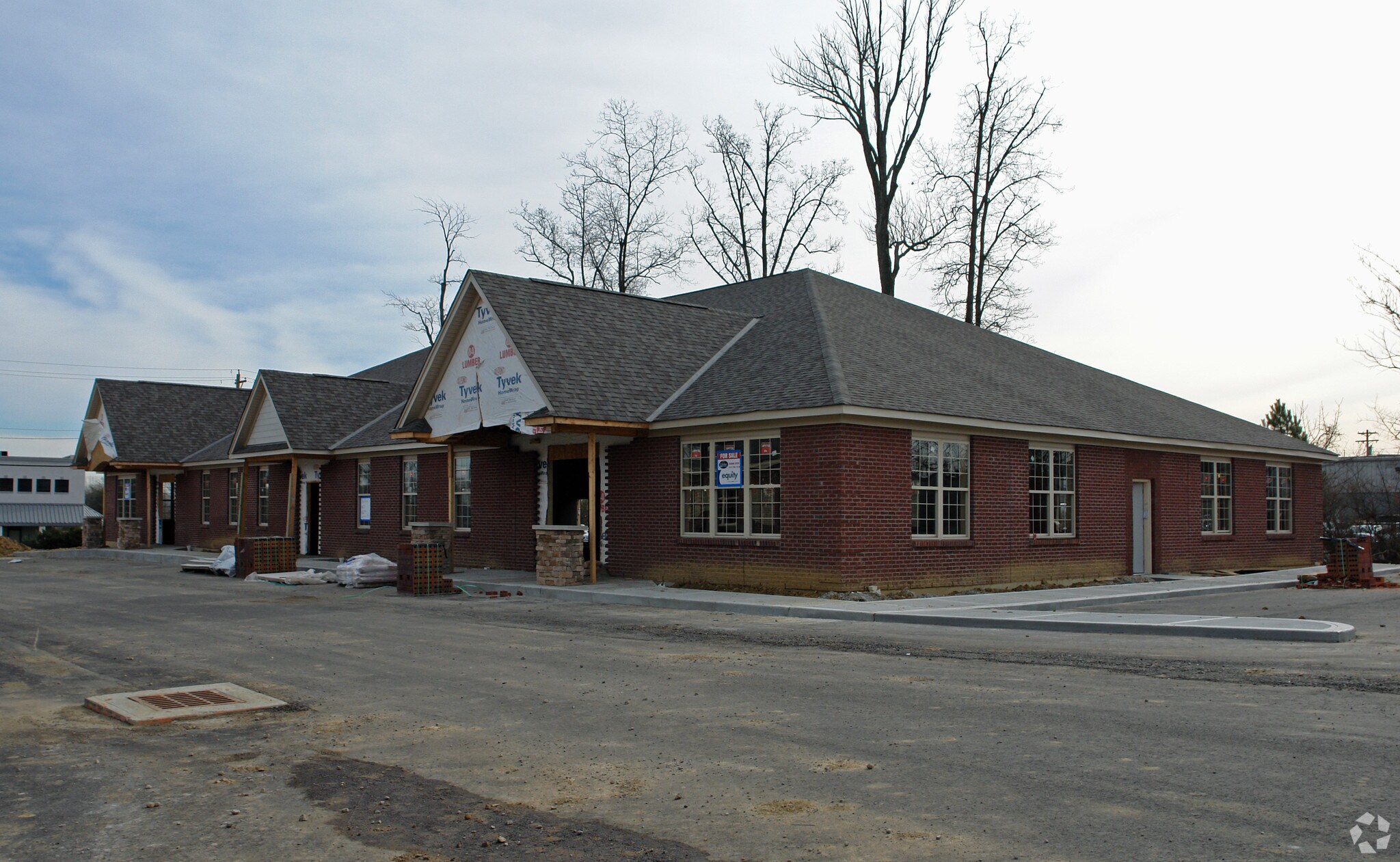 8271 Cornell Rd, Cincinnati, OH for lease Primary Photo- Image 1 of 3