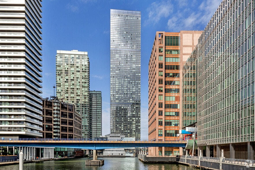 14 Marsh Wall, London for lease - Primary Photo - Image 1 of 7