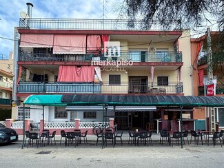 Plus de détails pour Multi-résidentiel à vendre