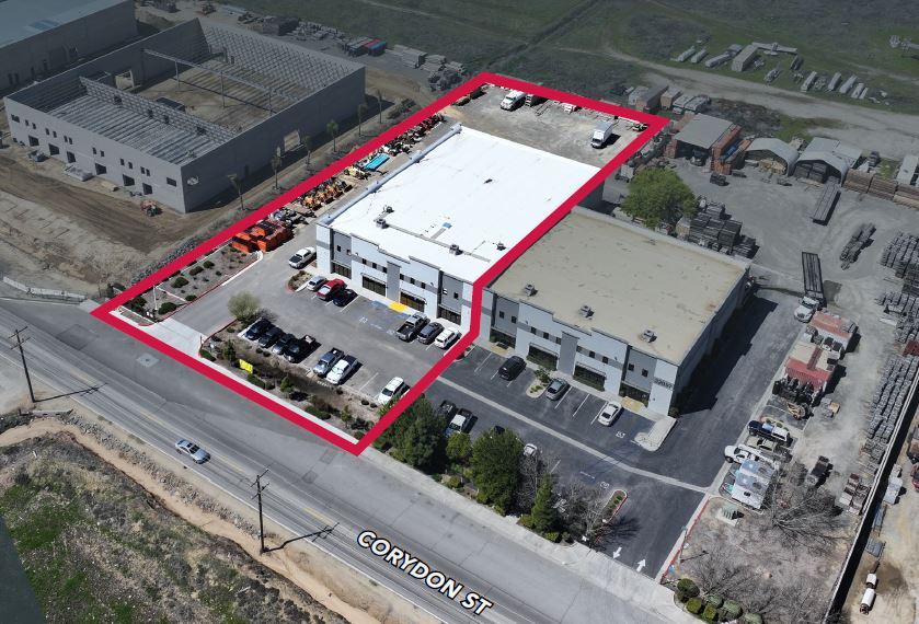 32097 Corydon Rd, Lake Elsinore, CA for lease Building Photo- Image 1 of 1