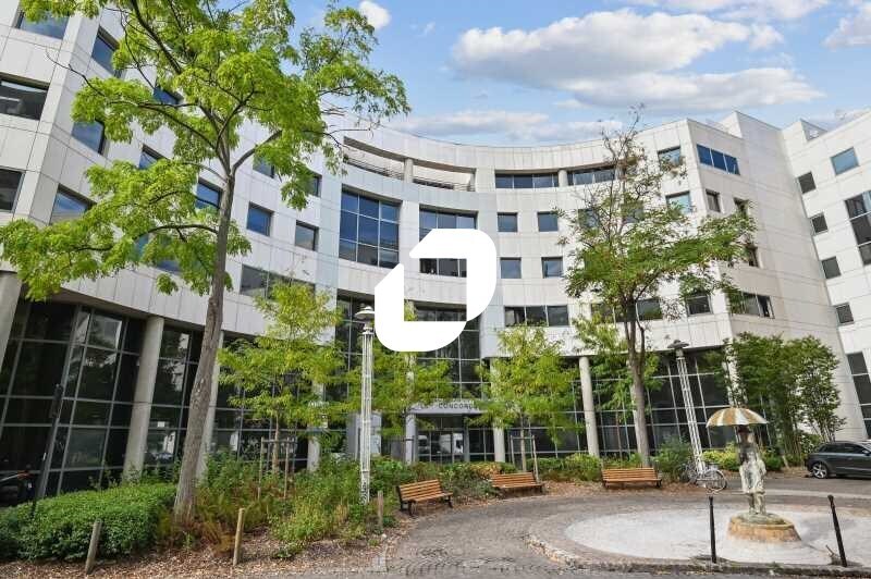 Bureau dans Rueil-Malmaison à louer - Photo du bâtiment - Image 1 de 11