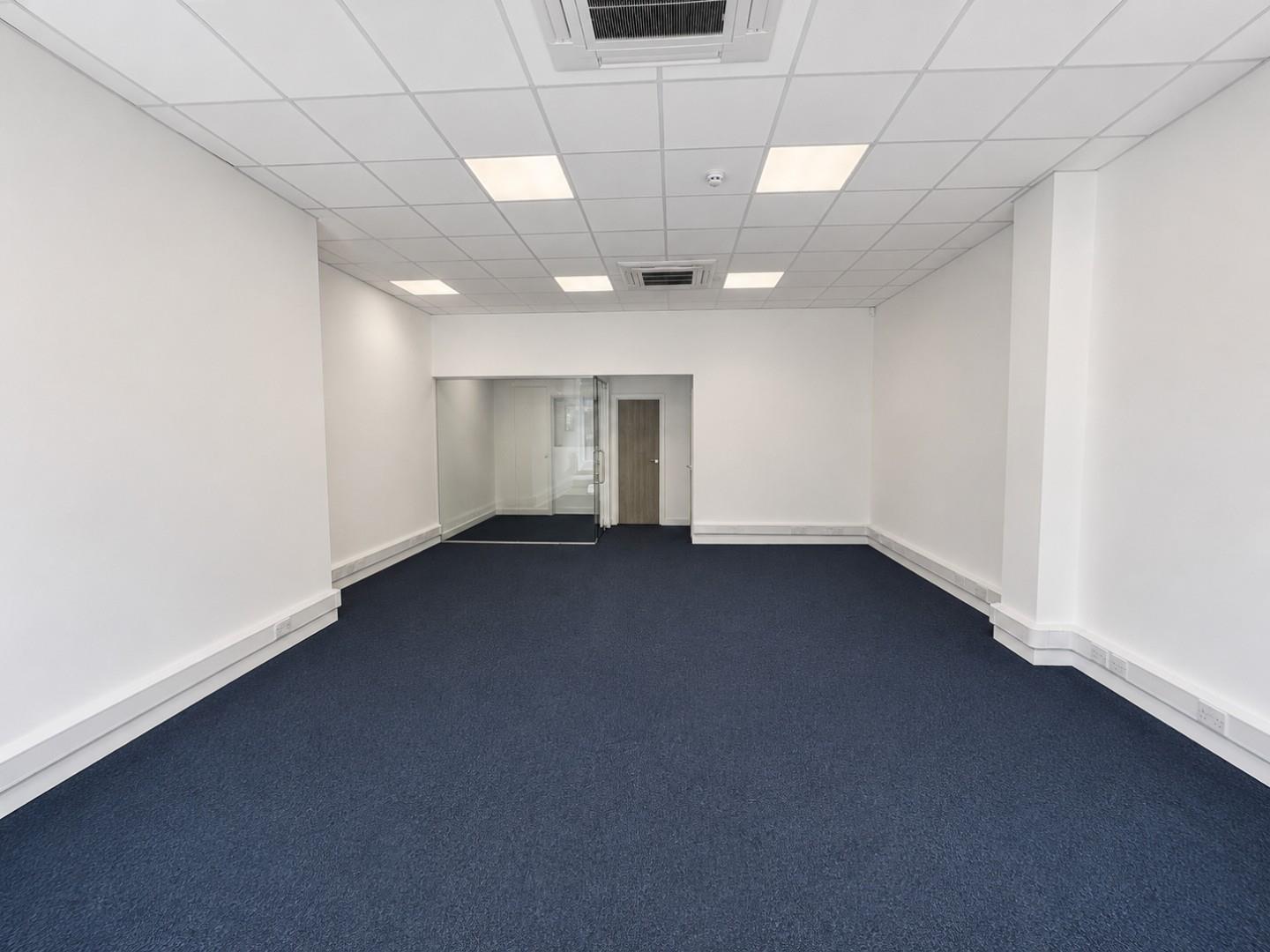 20-20B The Mall, London for lease Interior Photo- Image 1 of 4