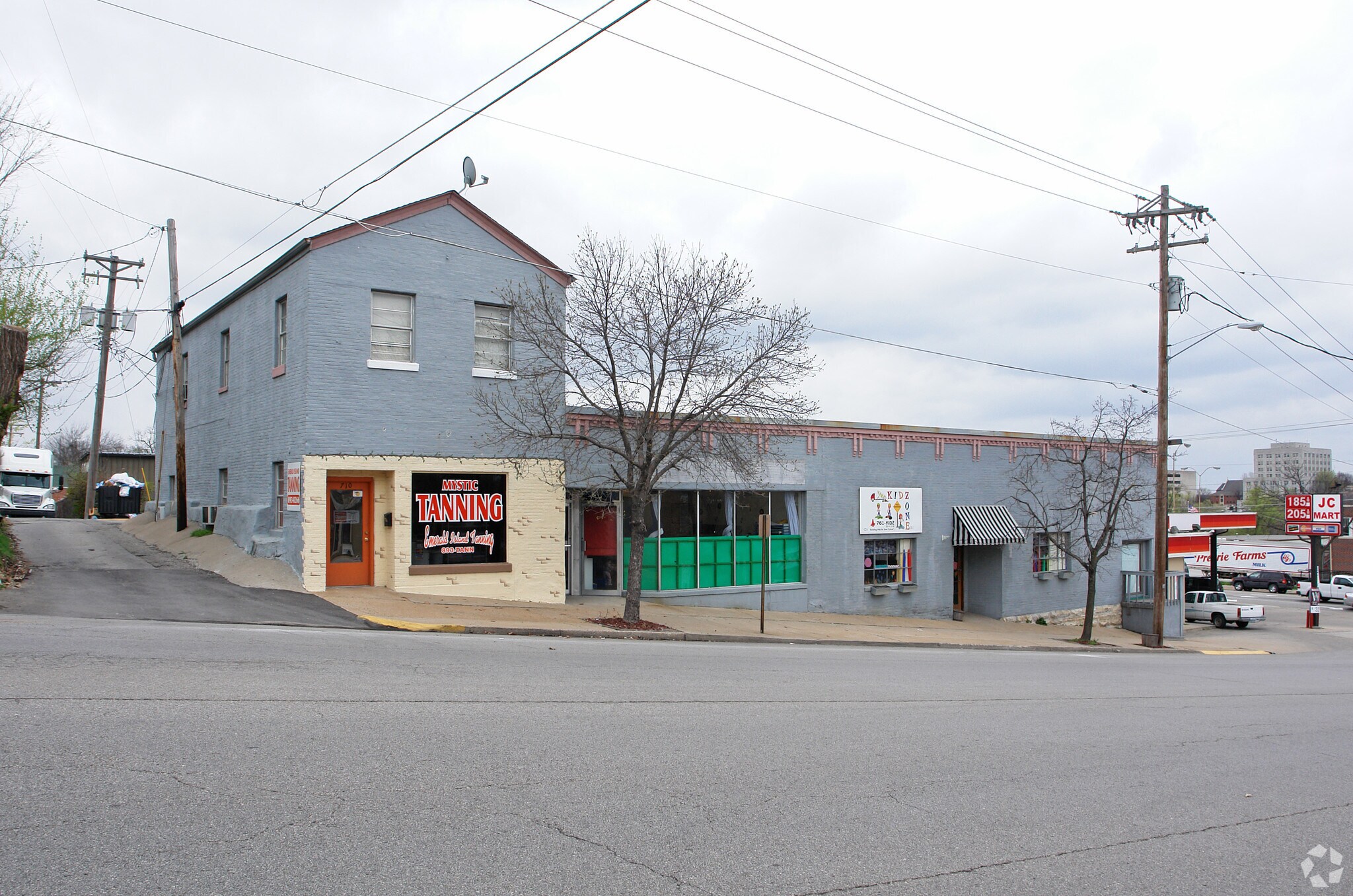 708-710 Jefferson St, Jefferson City, MO for sale Primary Photo- Image 1 of 1