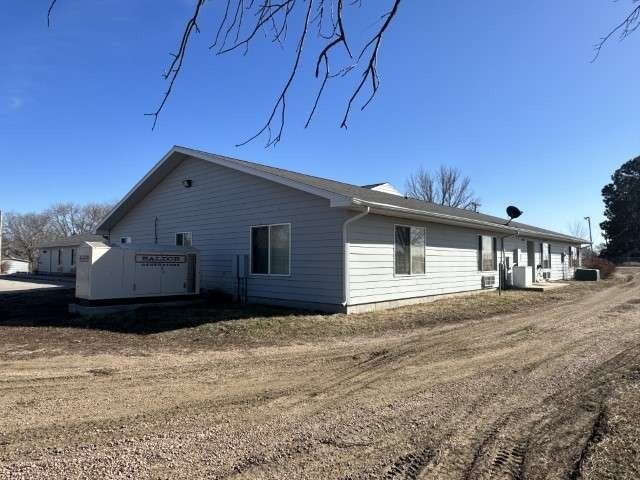 406 W Vinton St, Spencer, NE à vendre - Photo du b timent - Image 3 de 32