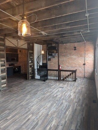 Plus de détails pour 204 W Main St, Belleville, IL - Bureau à vendre