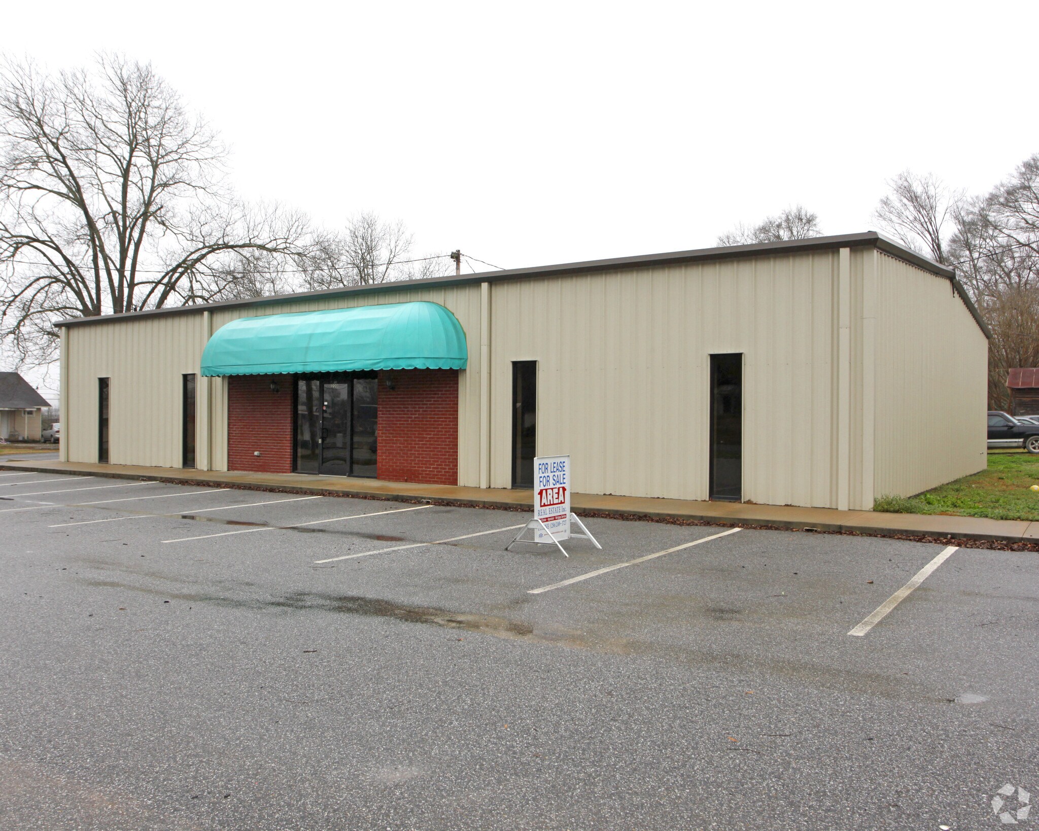 220 E 3rd St, Sylacauga, AL à vendre Photo principale- Image 1 de 4