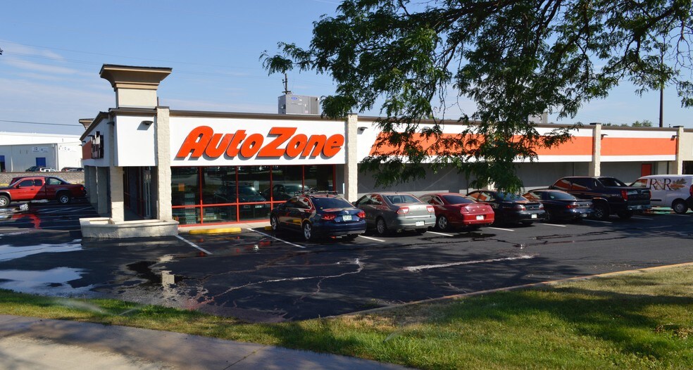 1375 Sherman Dr, Longmont, CO à vendre - Photo du bâtiment - Image 2 de 9