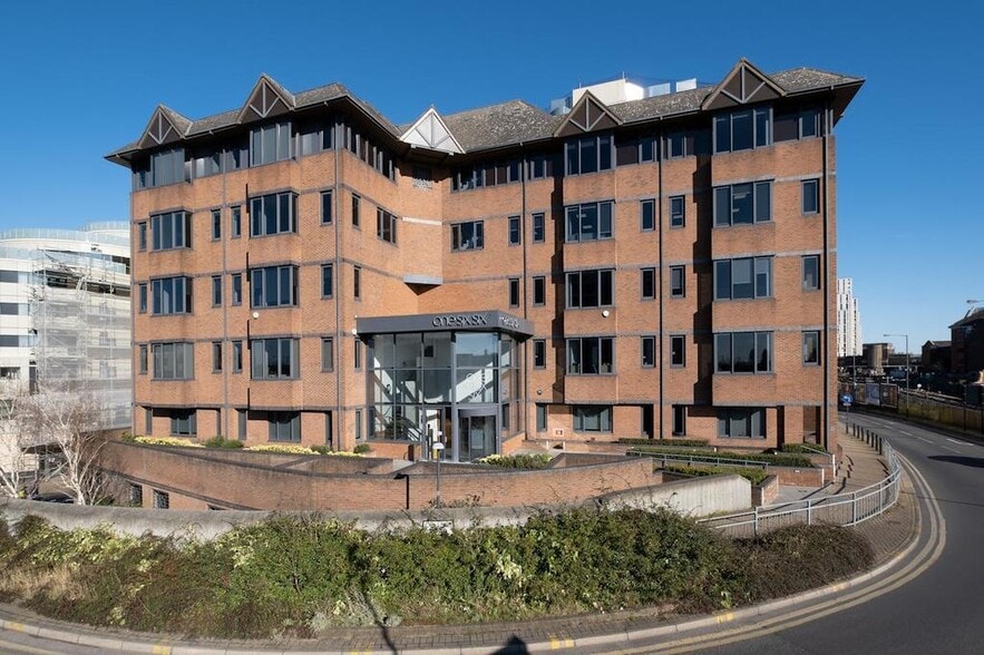 166 College Rd, Harrow for lease - Building Photo - Image 2 of 17