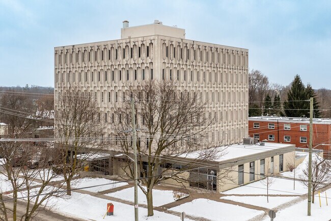 Plus de détails pour 111 Waterloo St, London, ON - Bureau à louer