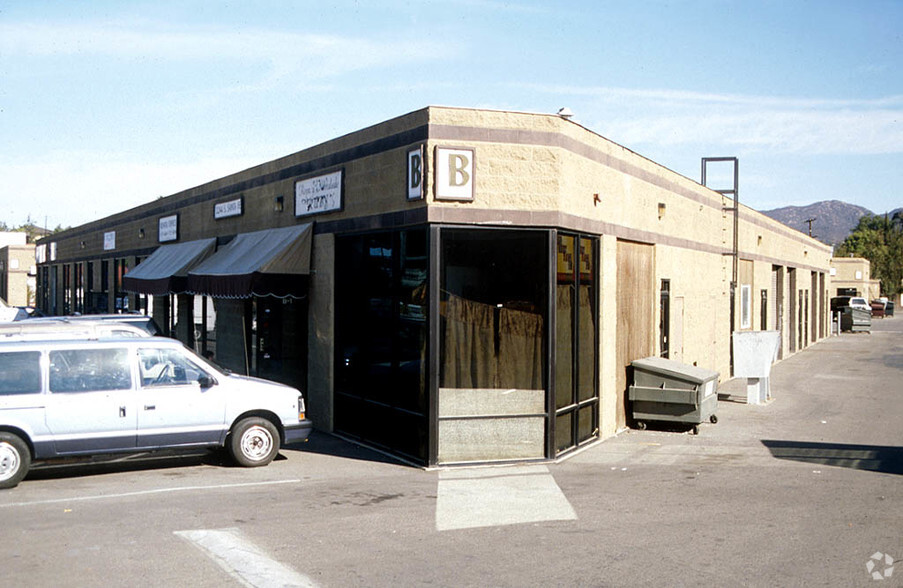 2244 S Santa Fe Ave, Vista, CA for lease - Building Photo - Image 3 of 6