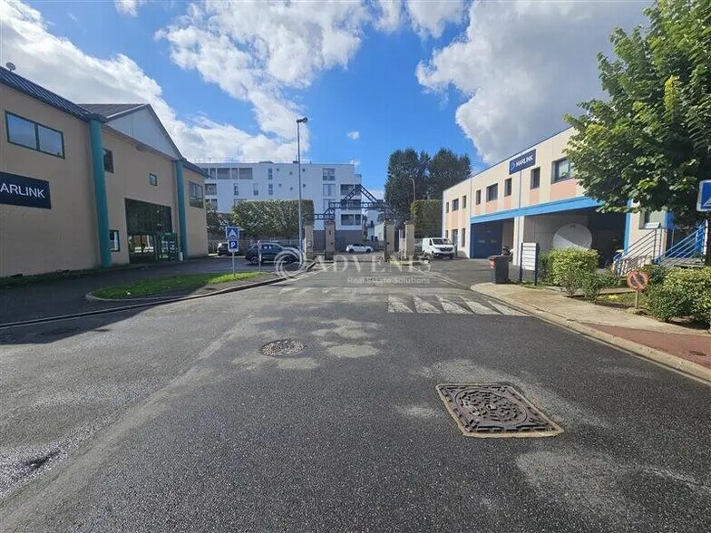 Office in Choisy-le-Roi for lease - Building Photo - Image 2 of 9