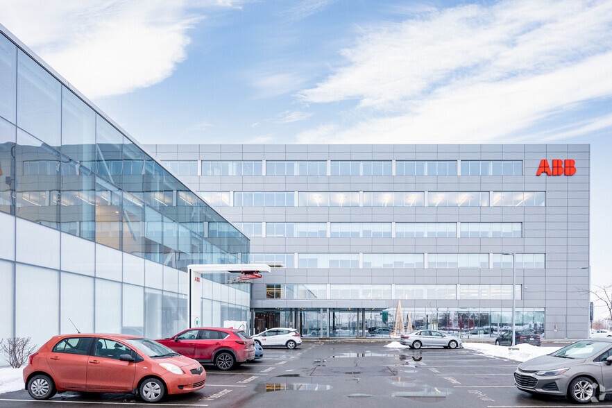 800 Boul Hymus, Montréal, QC for lease - Building Photo - Image 2 of 8