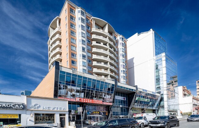 Plus de détails pour 3720 Prince St, Flushing, NY - Multi-résidentiel à vendre