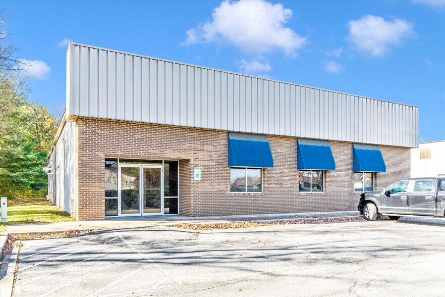 4603 Wedgewood Blvd, Frederick, MD à vendre - Photo du bâtiment - Image 2 de 24