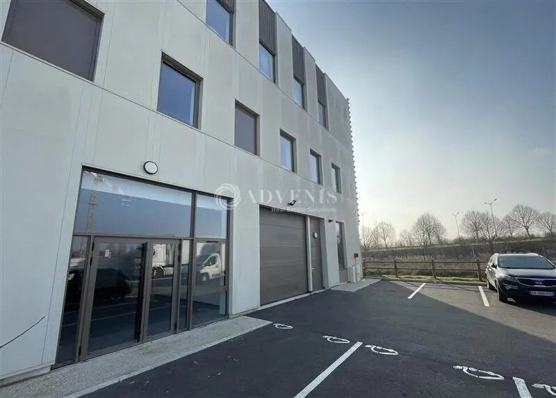 Flex in Tremblay-en-France for sale Building Photo- Image 1 of 11