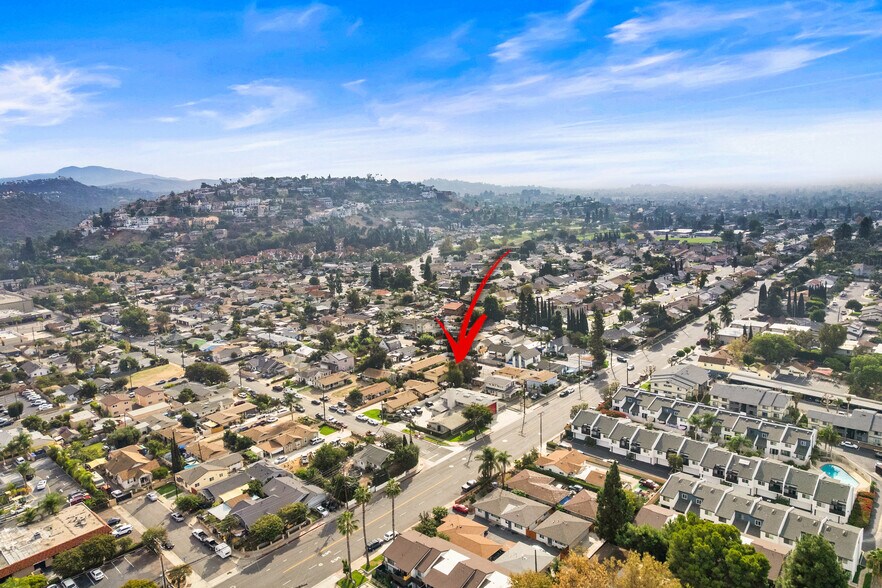 219 S Esplanade St, Orange, CA à vendre - Photo du bâtiment - Image 1 de 12