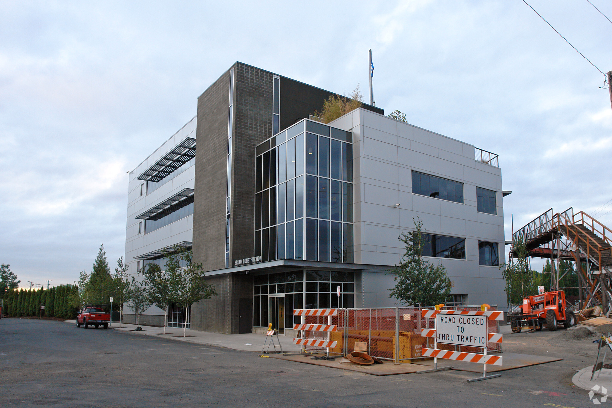 3611 SE 20th Ave, Portland, OR for lease Building Photo- Image 1 of 4