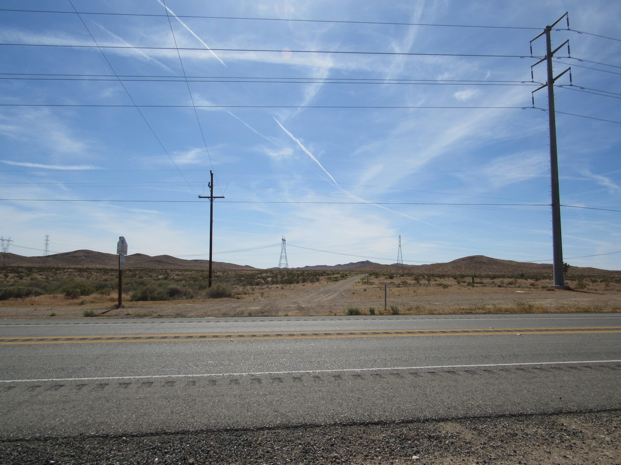 Highway 395, Adelanto, CA for sale Primary Photo- Image 1 of 12