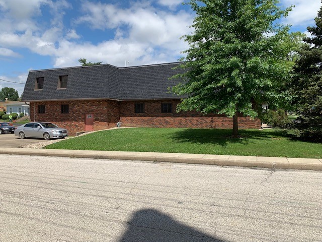 302 E Walnut St, Robinson, IL for sale - Primary Photo - Image 1 of 1