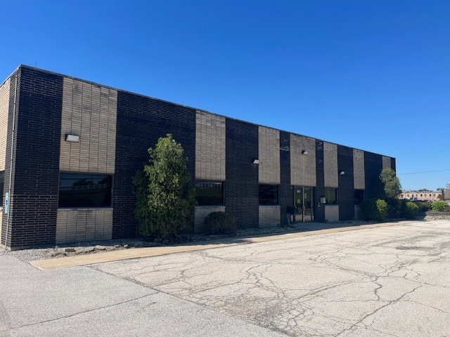 7459 W 79th St, Bridgeview, IL à louer - Photo du bâtiment - Image 2 de 26