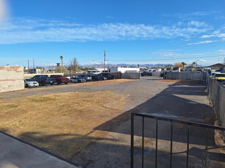 241 Elliott Rd, Henderson, NV à louer - Photo intérieure - Image 3 de 10
