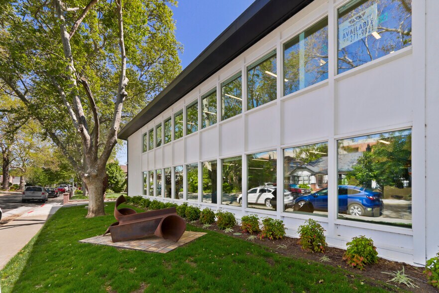 4101 J St, Sacramento, CA à louer - Photo du bâtiment - Image 3 de 13