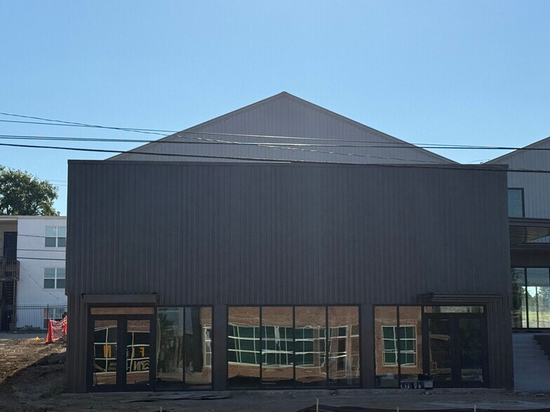 1319 S Peoria Ave, Tulsa, OK à louer - Photo du bâtiment - Image 2 de 4